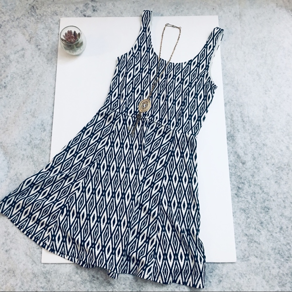 H&M Navy Blue Patterned Skater Dress size 6